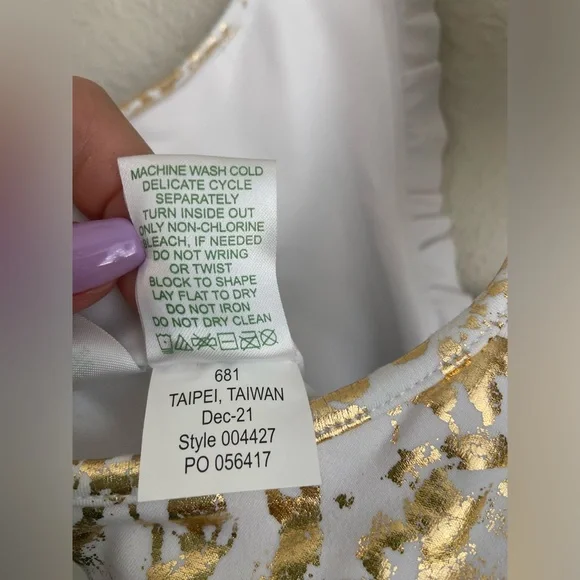 NWOT, Lilly Pulitzer UPF 50+ Luxletic Lindsay Sports Bra, Size XS - Picture 8 of 12